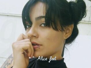 Alice_feet